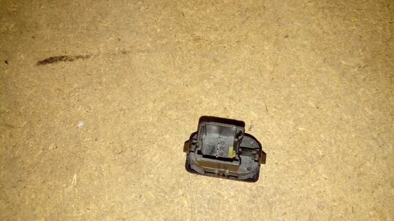 MANDO ELEVALUNAS DELANTERO DERECHO