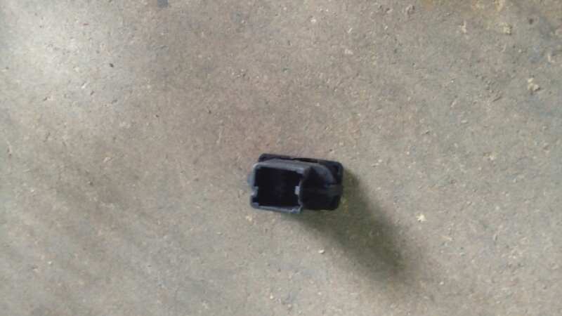 MANDO ELEVALUNAS DELANTERO DERECHO