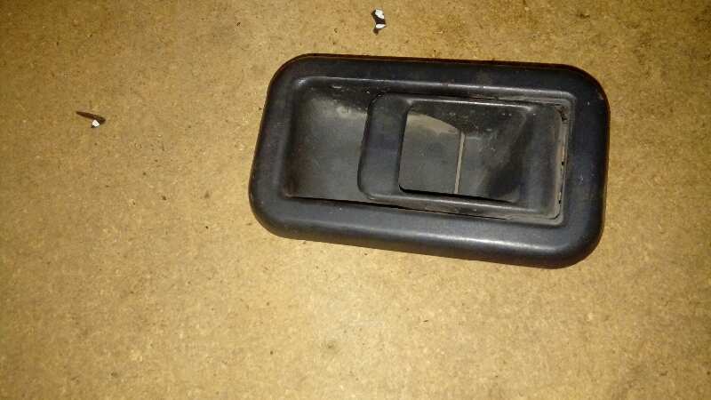 MANETA INTERIOR DELANTERA DERECHA