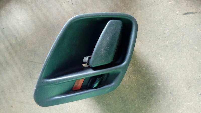 MANETA INTERIOR DELANTERA IZQUIERDA