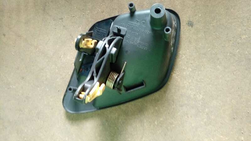 MANETA INTERIOR DELANTERA IZQUIERDA