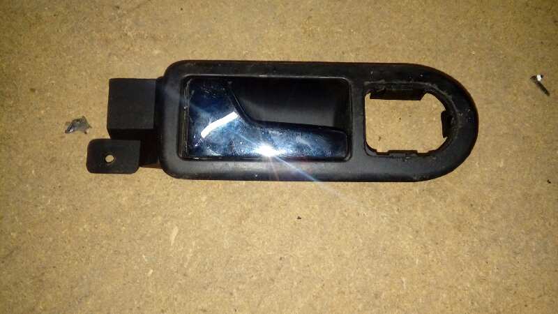 MANETA INTERIOR DELANTERA IZQUIERDA