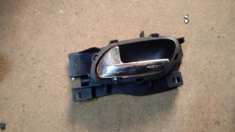 MANETA INTERIOR TRASERA IZQUIERDA