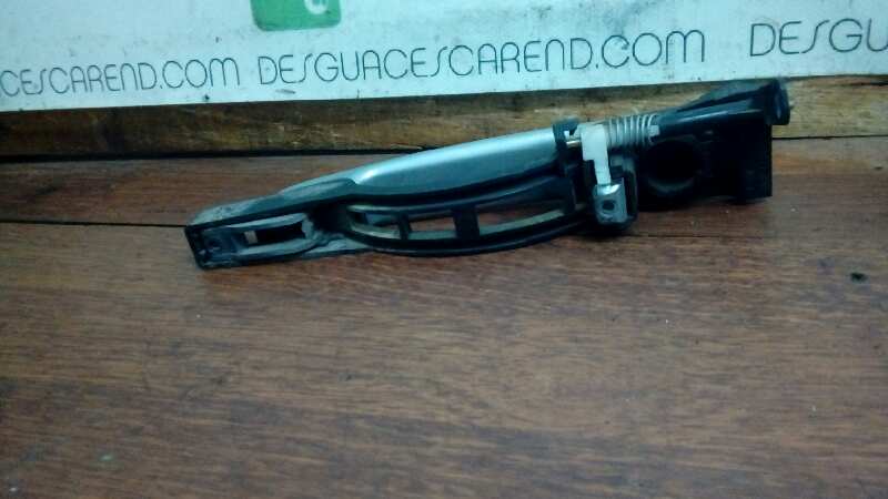 MANETA EXTERIOR DELANTERA DERECHA