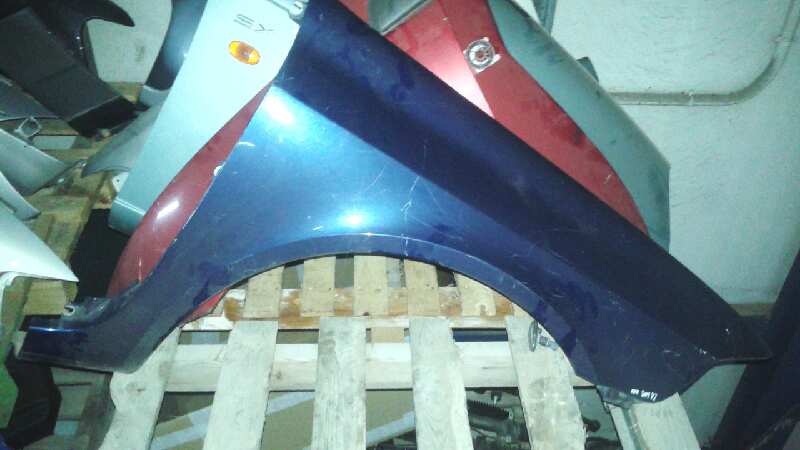 ALETA DELANTERA DERECHA