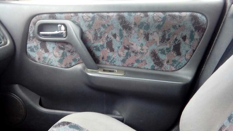 ELEVALUNAS DELANTERO DERECHO