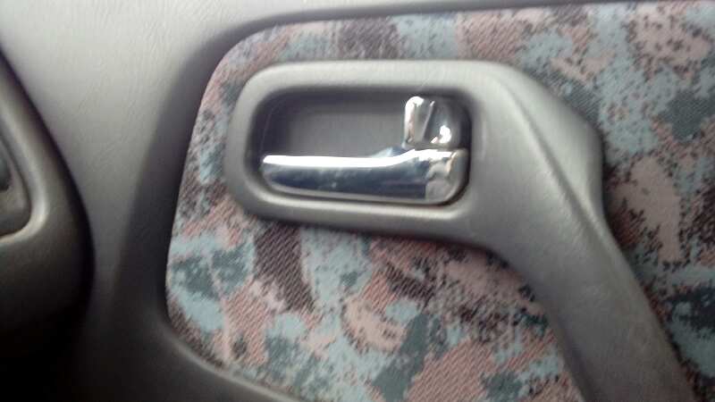 MANETA INTERIOR DELANTERA DERECHA