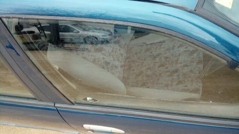 LUNA DELANTERA DERECHA