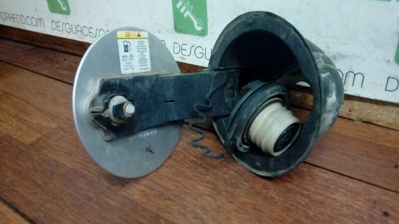 TAPA EXTERIOR COMBUSTIBLE