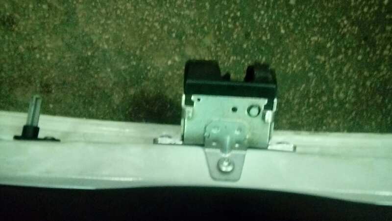 CERRADURA MALETERO - PORTON