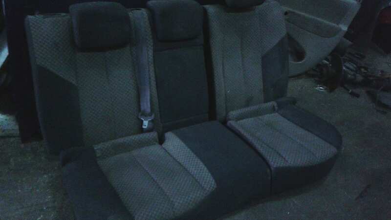 ASIENTO TRASERO MEDIO