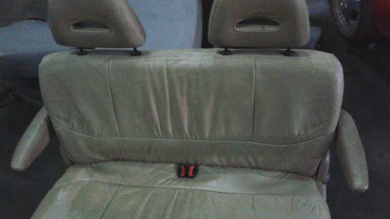 ASIENTO TRASERO MEDIO