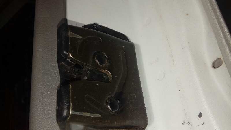 CERRADURA MALETERO - PORTON