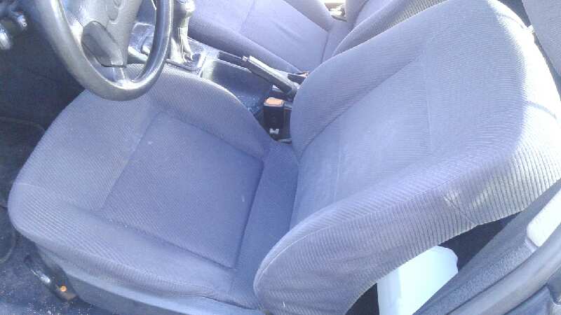 ASIENTO DELANTERO IZQUIERDO