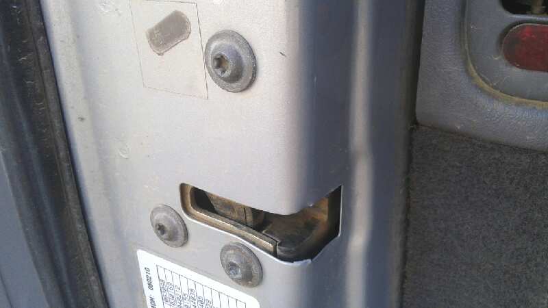 CERRADURA PUERTA DELANTERA IZQUIERDA 