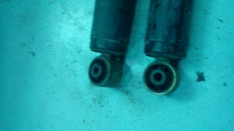 JUEGO AMORTIGUADORES TRASERO