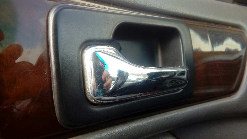 MANETA INTERIOR DELANTERA IZQUIERDA