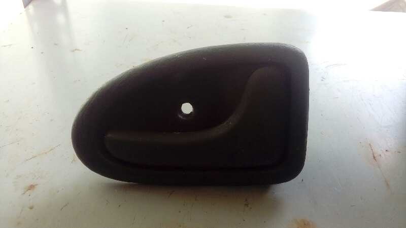 MANETA INTERIOR DELANTERA DERECHA