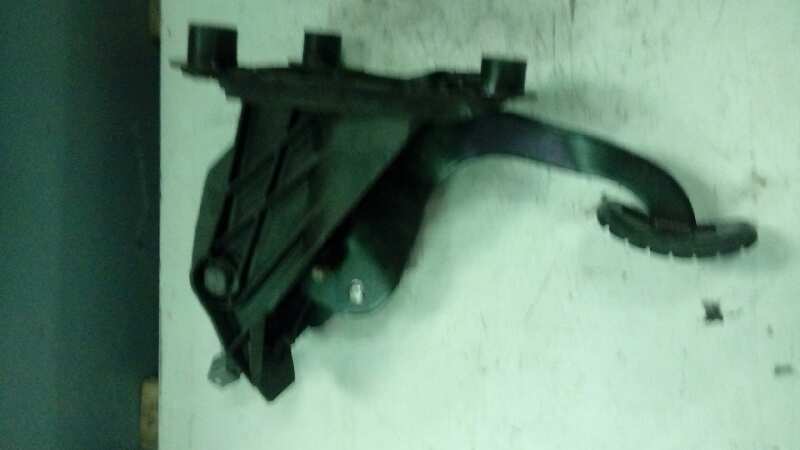 PEDAL EMBRAGUE