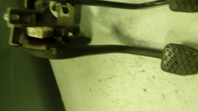 PEDAL EMBRAGUE
