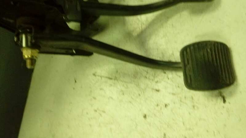 PEDAL EMBRAGUE