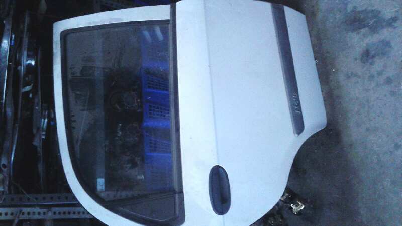 PUERTA TRASERA DERECHA