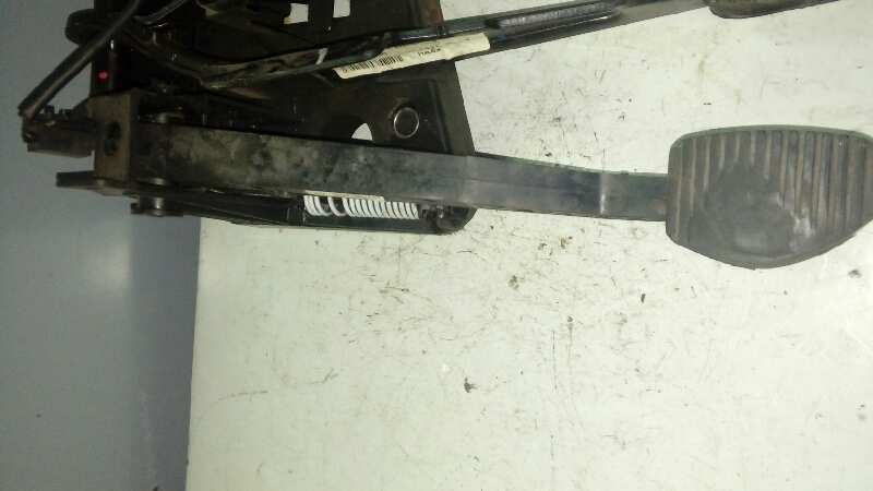 PEDAL EMBRAGUE