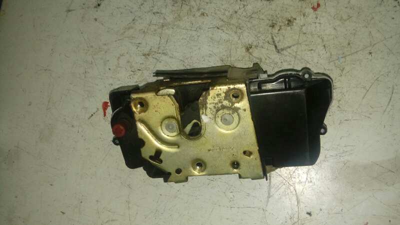 CERRADURA PUERTA TRASERA DERECHA 