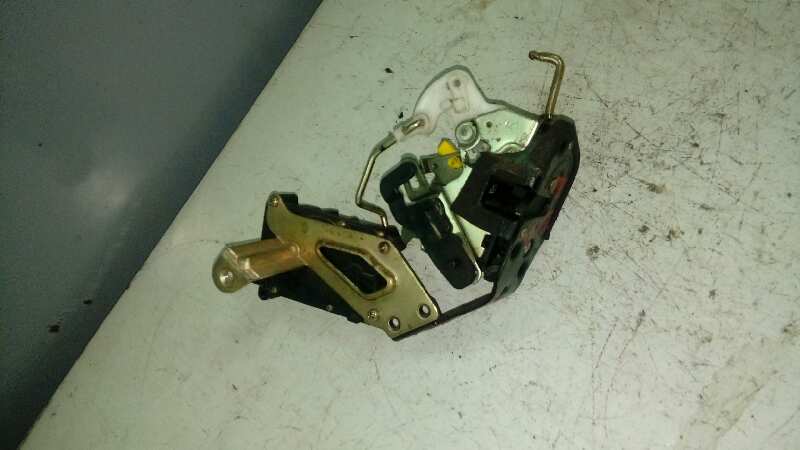 CERRADURA PUERTA TRASERA DERECHA 