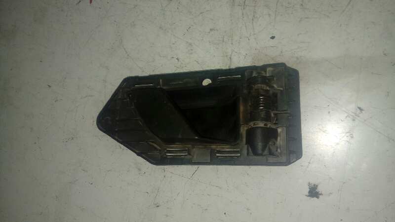 MANETA INTERIOR DELANTERA DERECHA