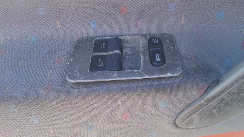 MANDO ELEVALUNAS DELANTERO IZQUIERDO 