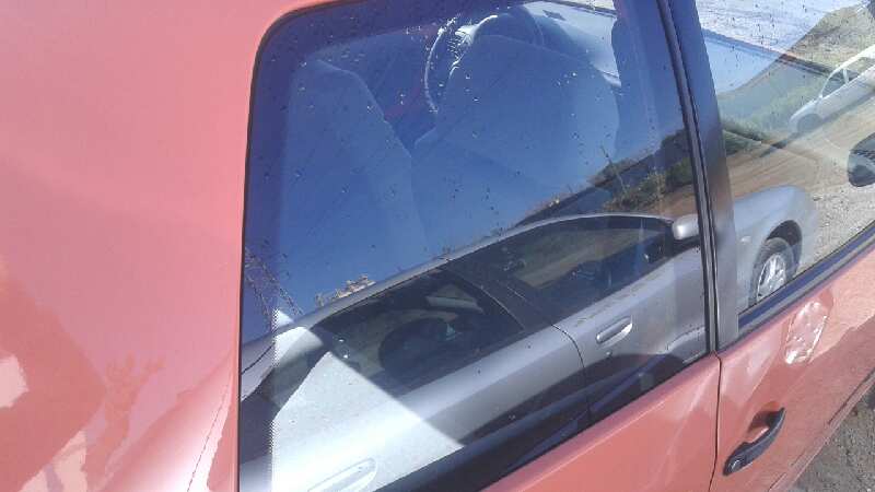 LUNA DELANTERA IZQUIERDA