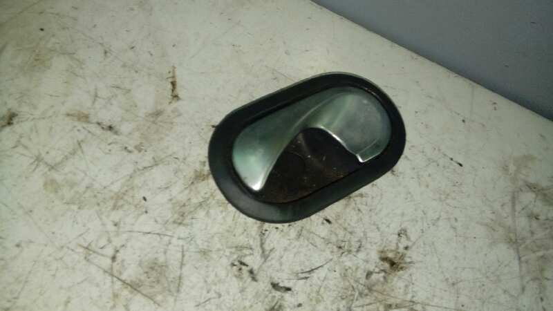 MANETA INTERIOR DELANTERA IZQUIERDA