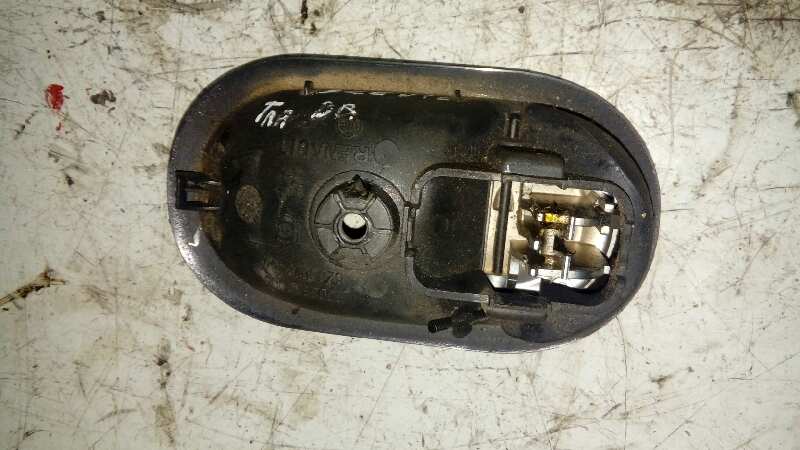 MANETA INTERIOR DELANTERA DERECHA