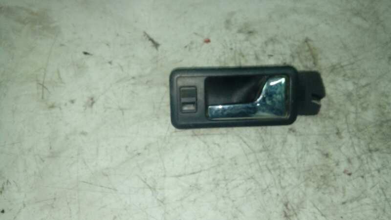 MANETA INTERIOR DELANTERA DERECHA