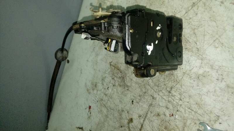 CERRADURA PUERTA DELANTERA IZQUIERDA 
