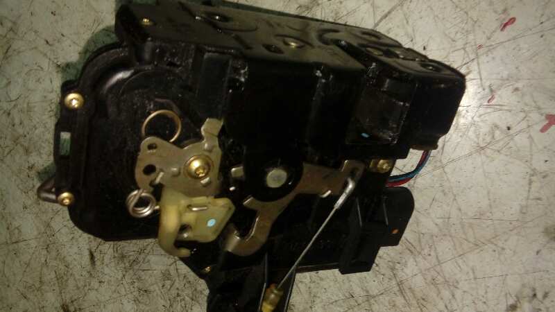 CERRADURA PUERTA TRASERA DERECHA 