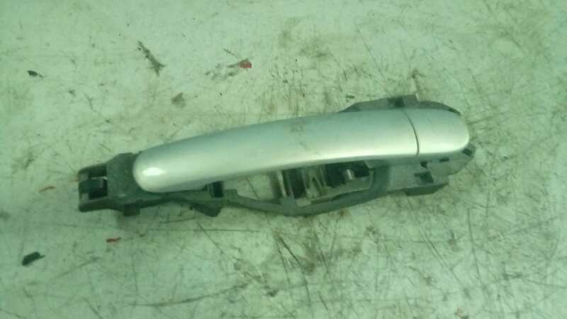 MANETA EXTERIOR DELANTERA DERECHA