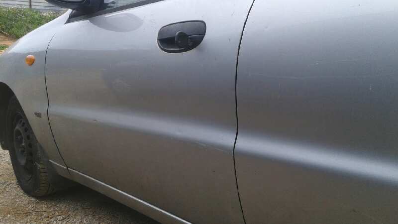 PUERTA DELANTERA IZQUIERDA