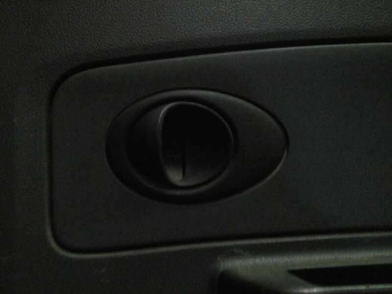 MANETA INTERIOR TRASERA DERECHA