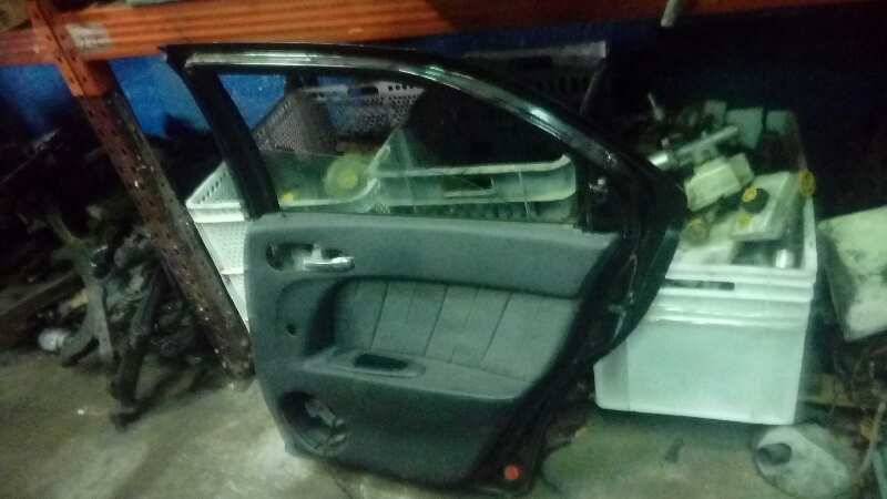 PUERTA TRASERA DERECHA