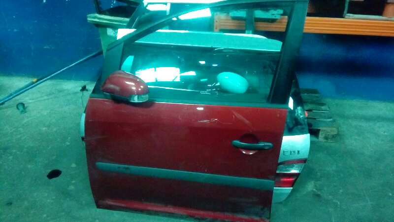 PUERTA DELANTERA IZQUIERDA