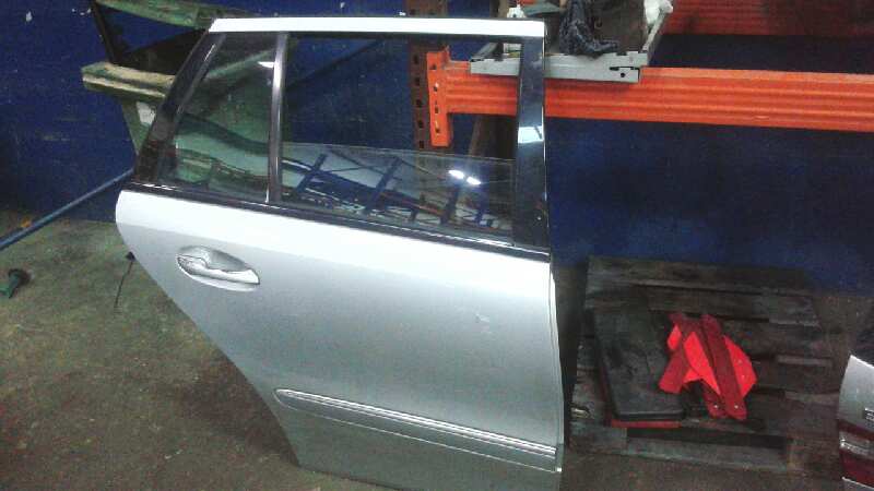 PUERTA TRASERA DERECHA