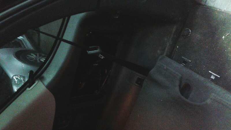 CINTURON SEGURIDAD TRASERO DERECHO