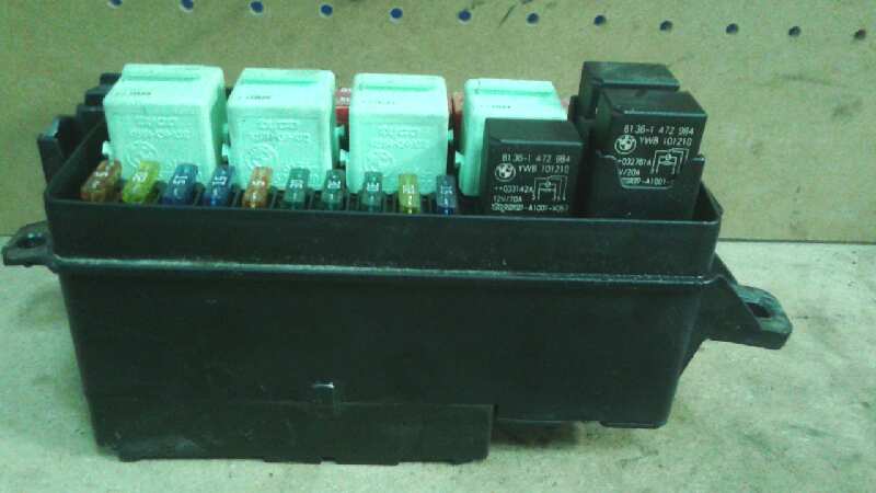 CAJA RELES - FUSIBLES