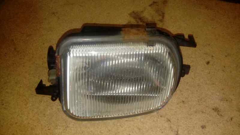 FARO ANTINIEBLA IZQUIERDO