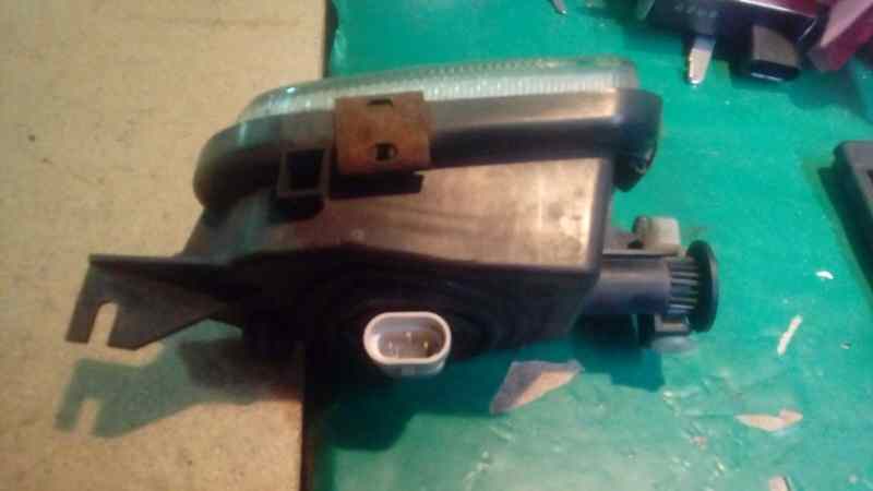 FARO ANTINIEBLA IZQUIERDO