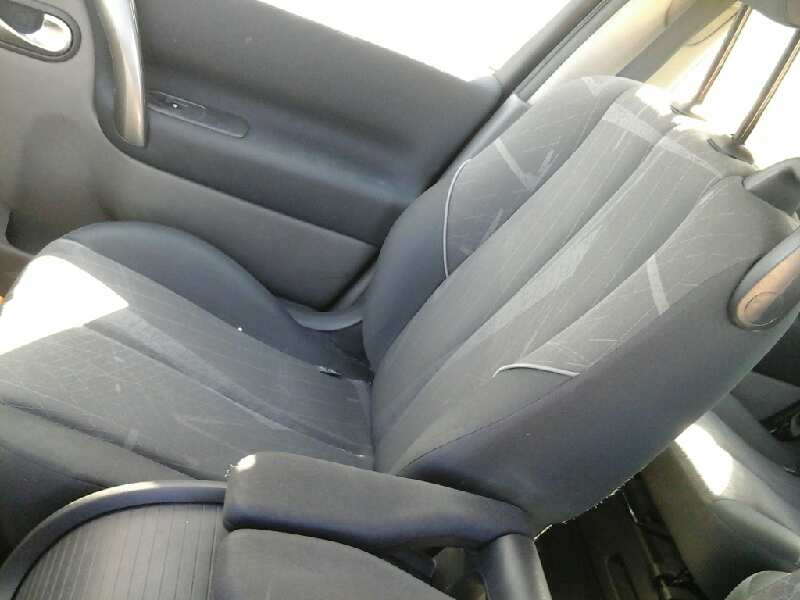ASIENTO DELANTERO DERECHO