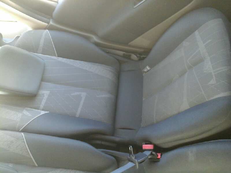 ASIENTOS TRASERO IZQUIERDO