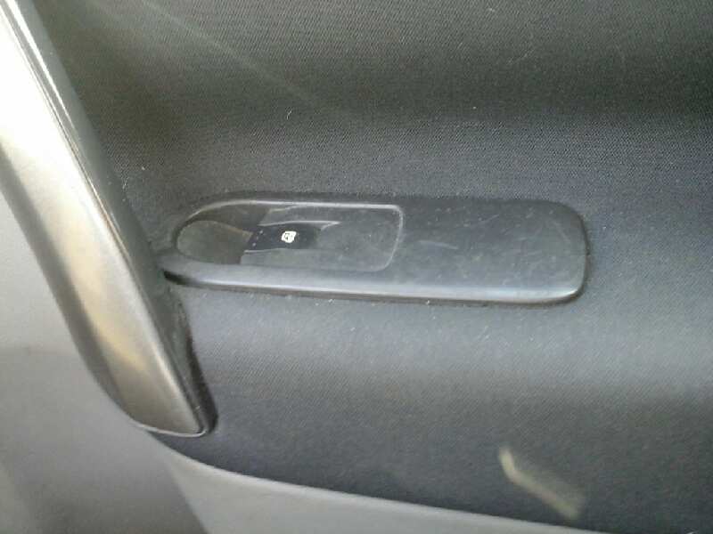 MANDO ELEVALUNAS DELANTERO DERECHO